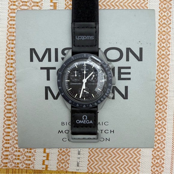 Swatch x Omega MoonSwatch: Mission to the Moon